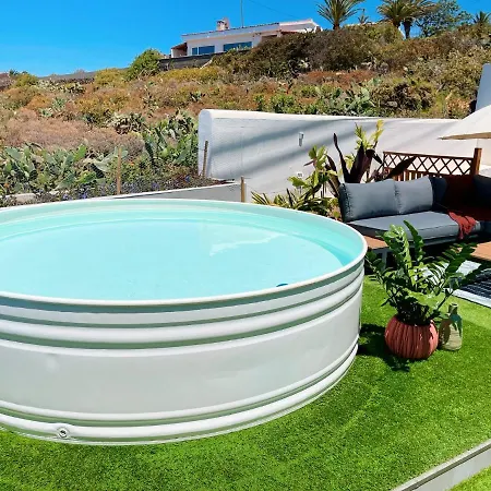 Holiday home Casa Con Piscina Y Jardin Con Vistas Al Mar Puerto de la Madera