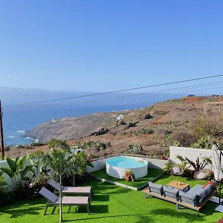 Casa Con Piscina Y Jardin Con Vistas Al Mar Holiday home